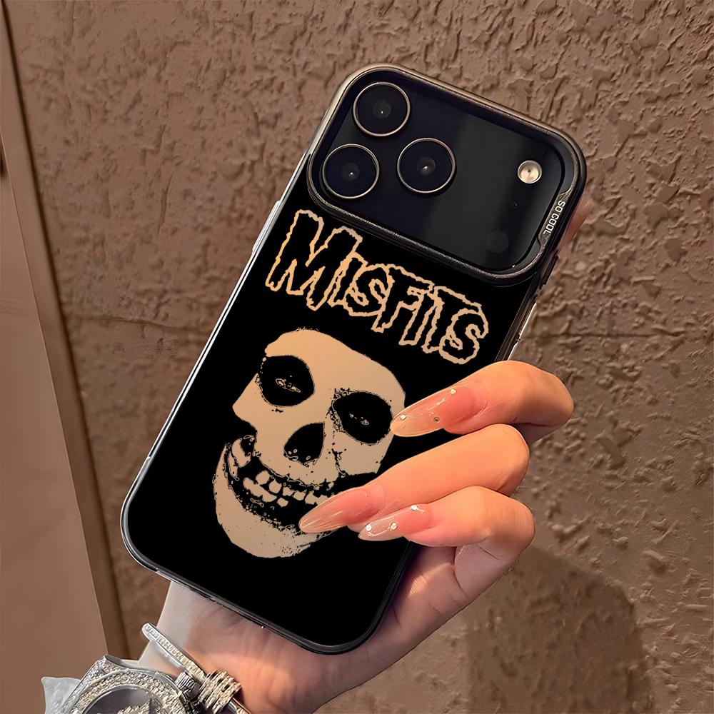 Custodia per telefono Misfits  - Phone Cases Iphone 16 recensione e prezzo